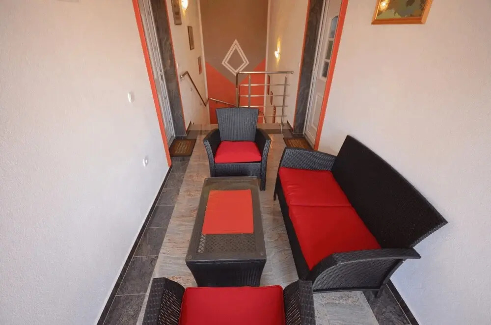 Apartments Komljen