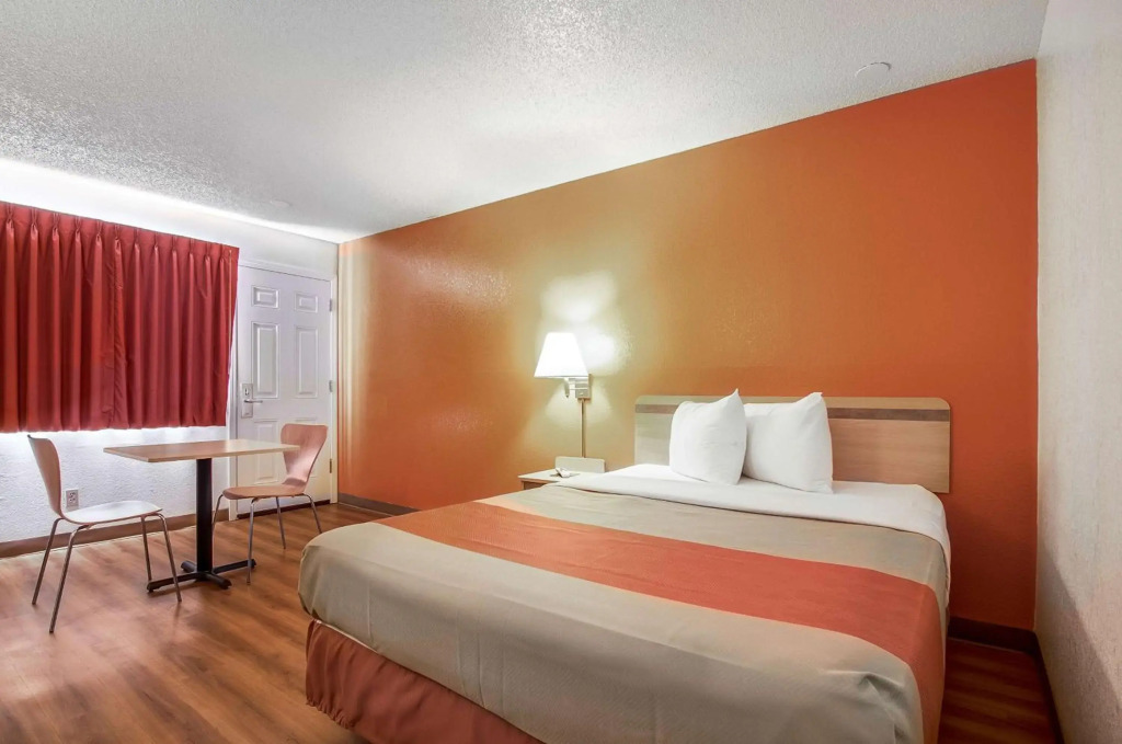 Motel 6-Colby, KS