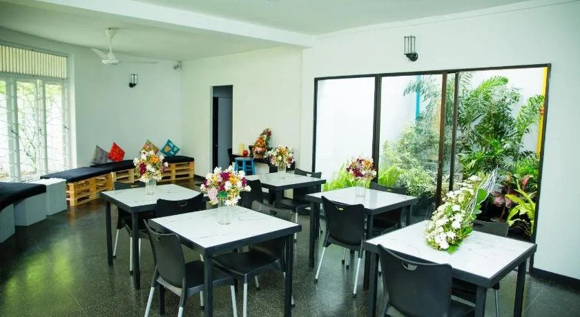 Tuk Tuk Hostels