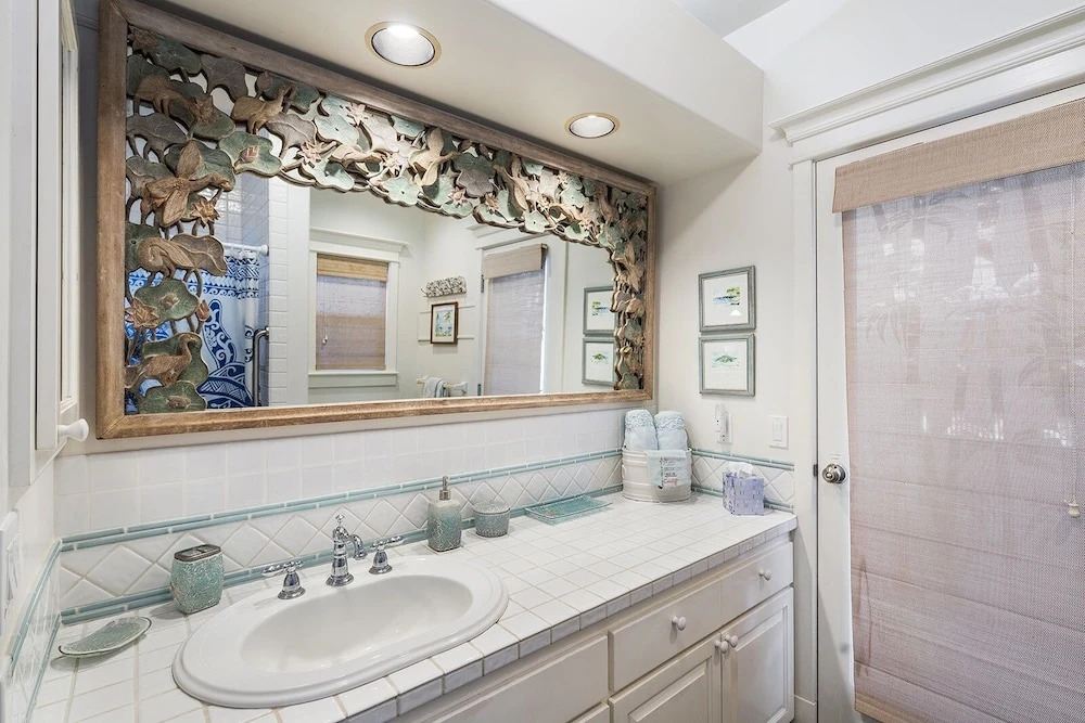 Kona Blue 5 Bedroom Home