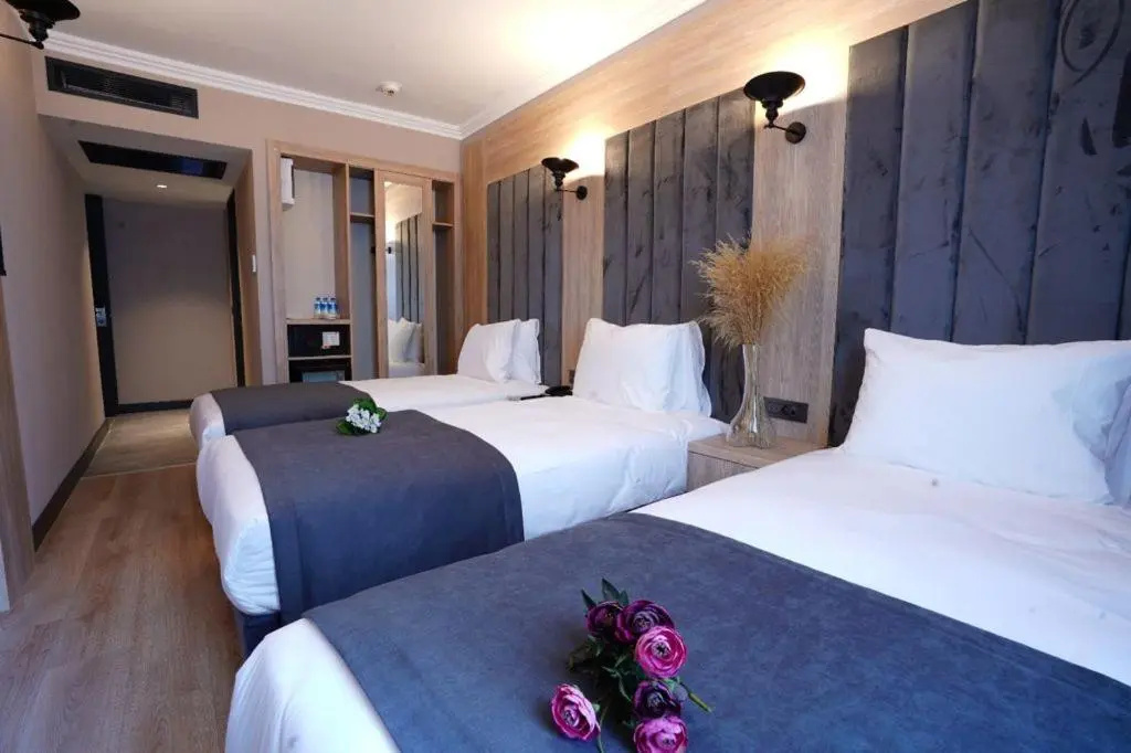 Mineo Hotel