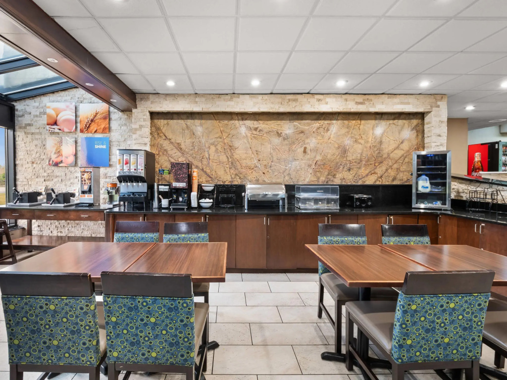 Comfort Inn Metro Airport
