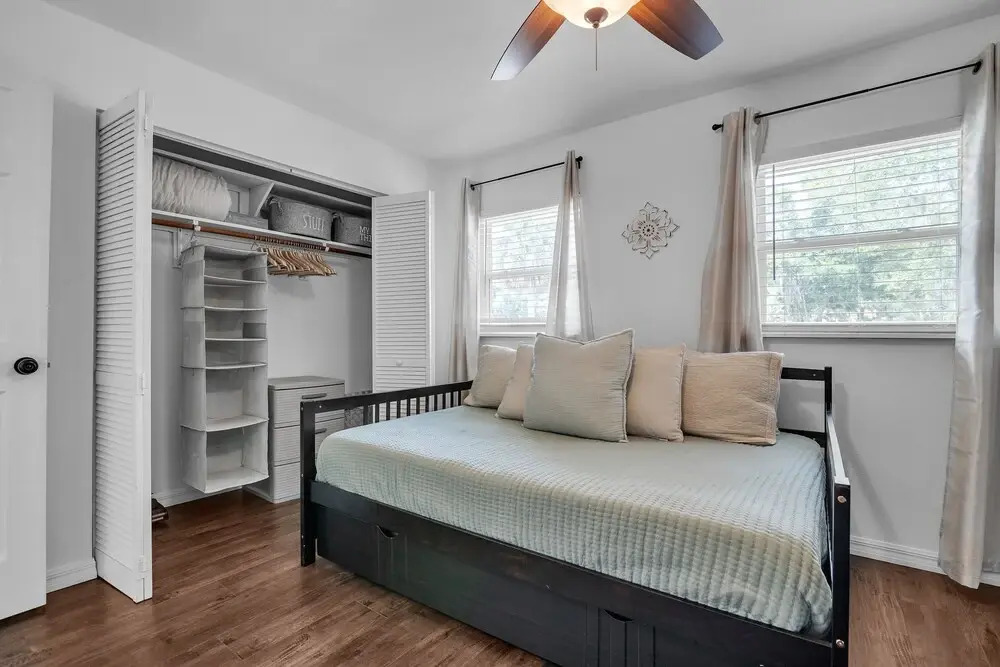 Be Our Guest - Cozy Townhome Near Downtown Ocala 2 Bedroom Townhouse