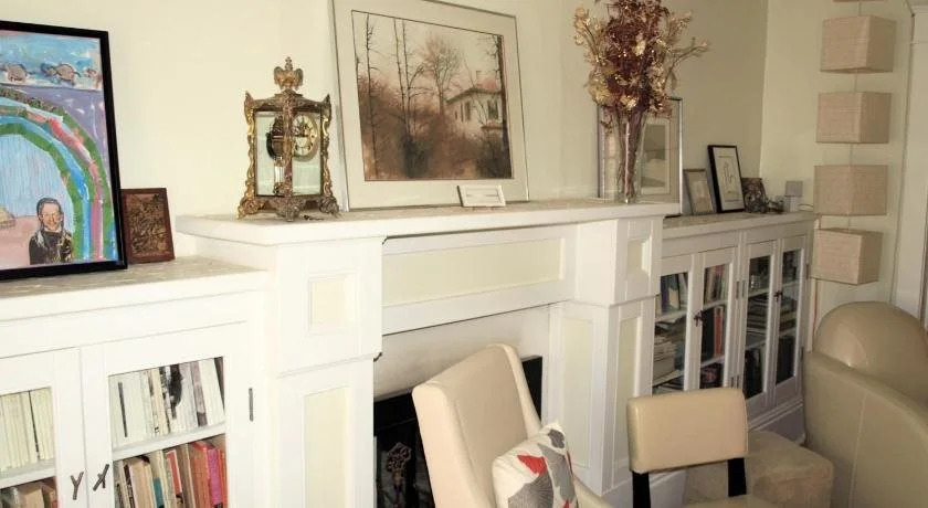 Woodmont Guest House