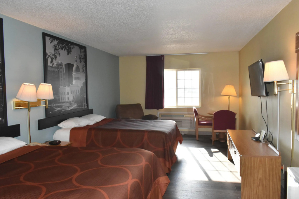 Super 8 by Wyndham Carthage