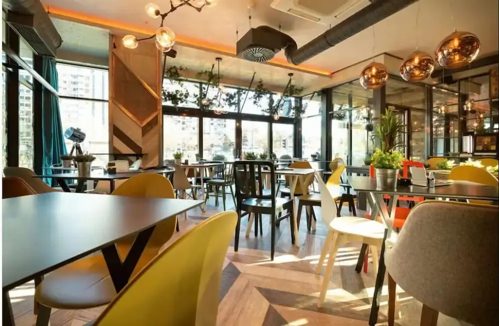 Hotel Saffron Restaurant and Bar