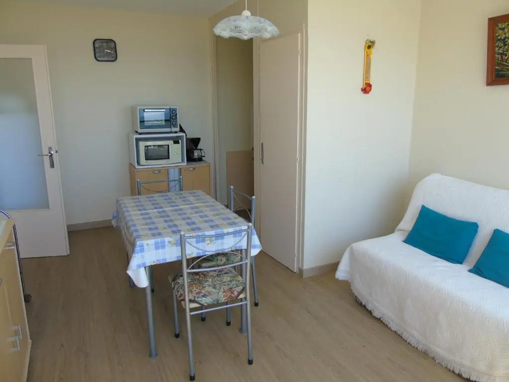 Appartement Saint-Jean-de-Monts, 2 pièces, 4 personnes - FR-1-83-98