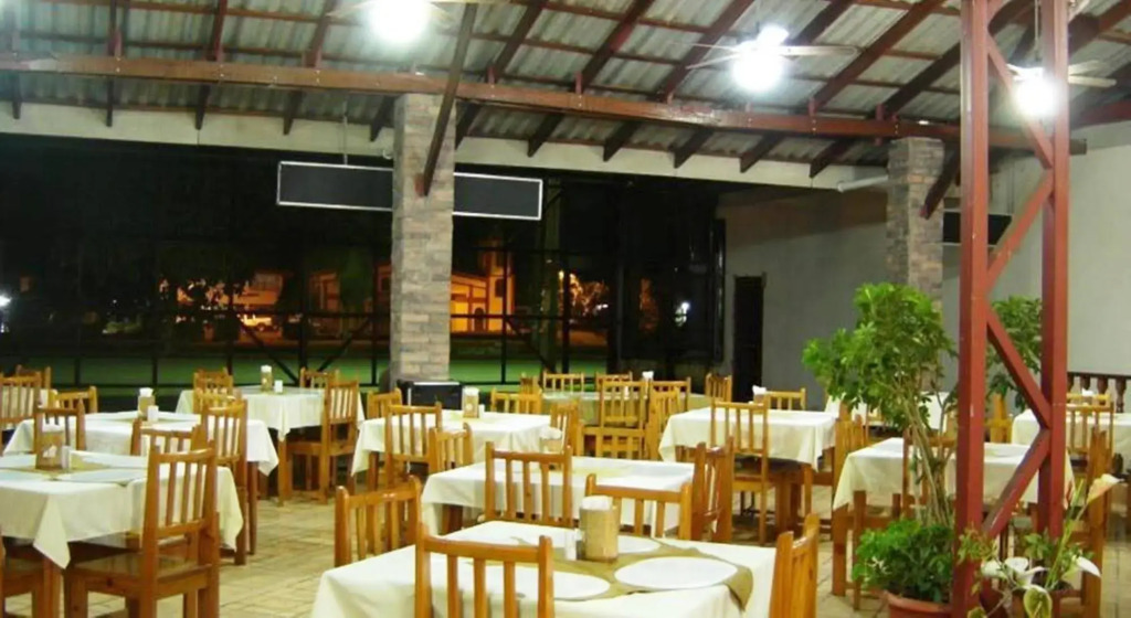 Hotel El Bambu
