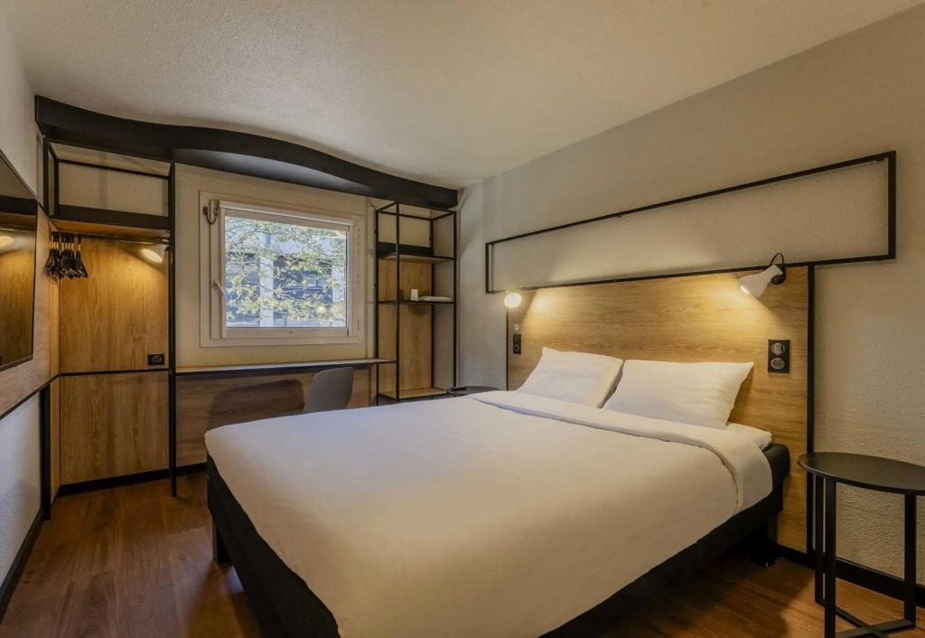 B&B HOTEL Lille Roubaix Centre Grand-Place