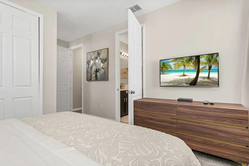 9 BD 6,5 BH Pool, Spa & Game Room