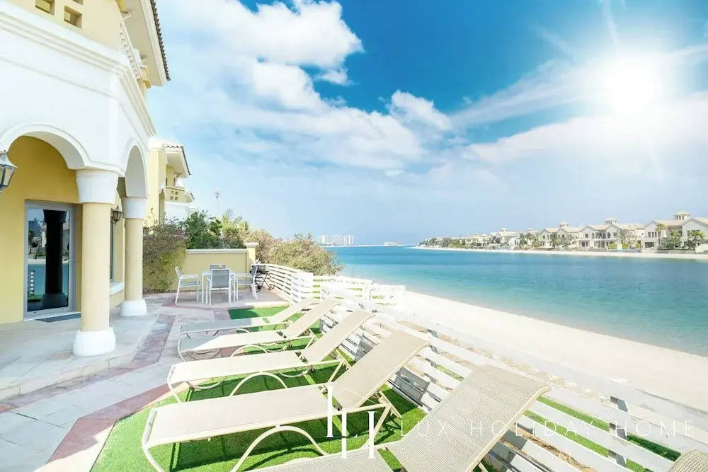 LUX Holiday Home - Frond E 1