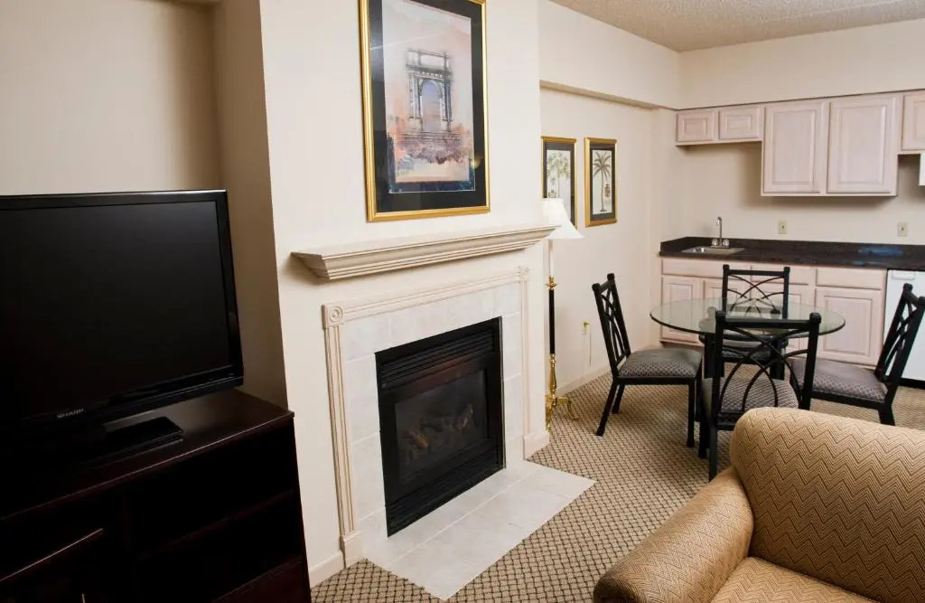 Bella Vista Suites Lake Geneva