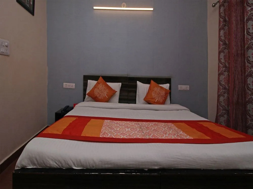 Collection O 6343 Hotel City Rooms Greater Noida