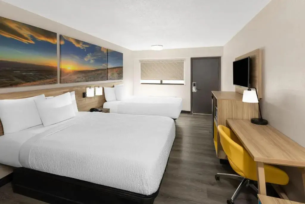 Days Inn by Wyndham Kansas City Northeast