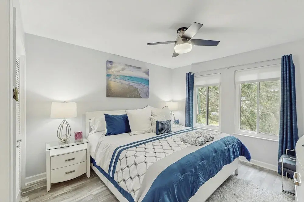 Walk to Sea! Hilton Head Haven w/ Pool Access