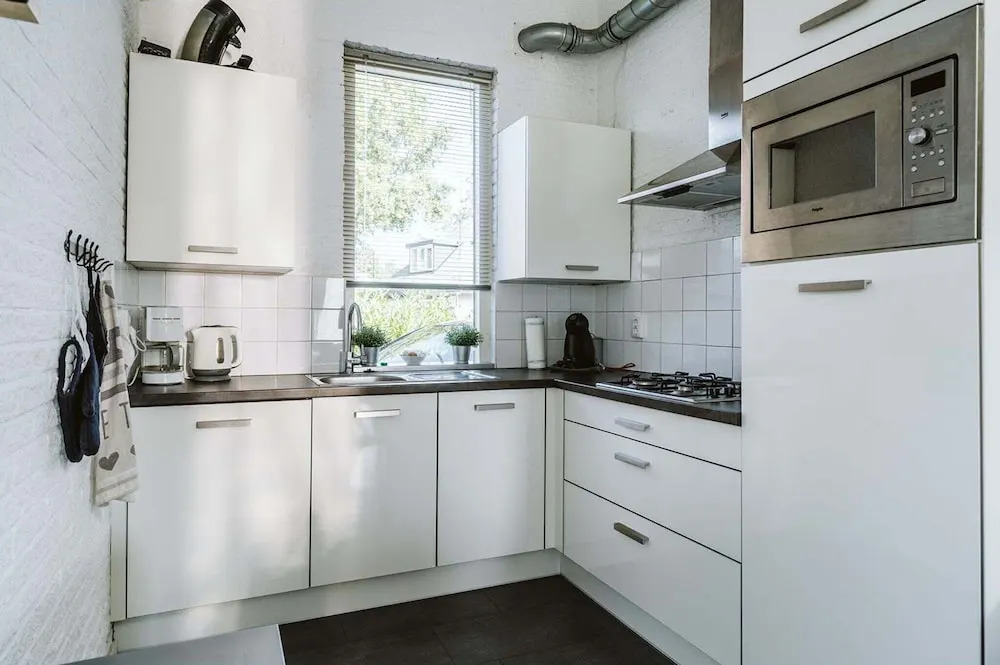 Beautiful Holiday Home in Ouddorp With Balcony