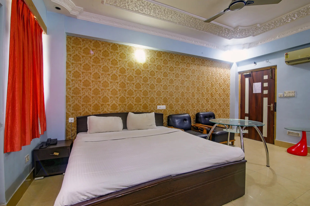 FabExpress Superior Nesh Inn