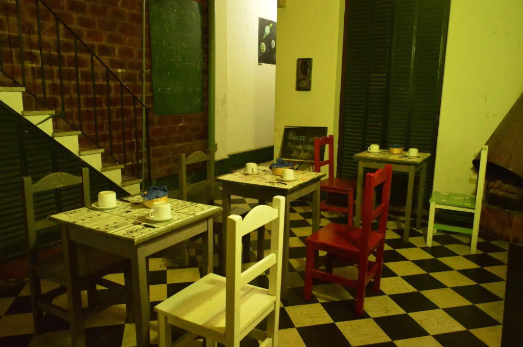 Vi Luz y Entre Hostel