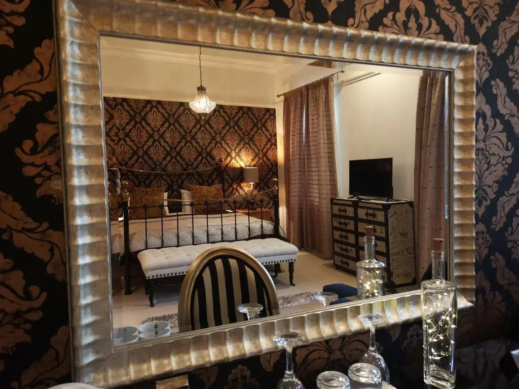 Glangwili Mansion - Luxury 5 star Bed & Breakfast