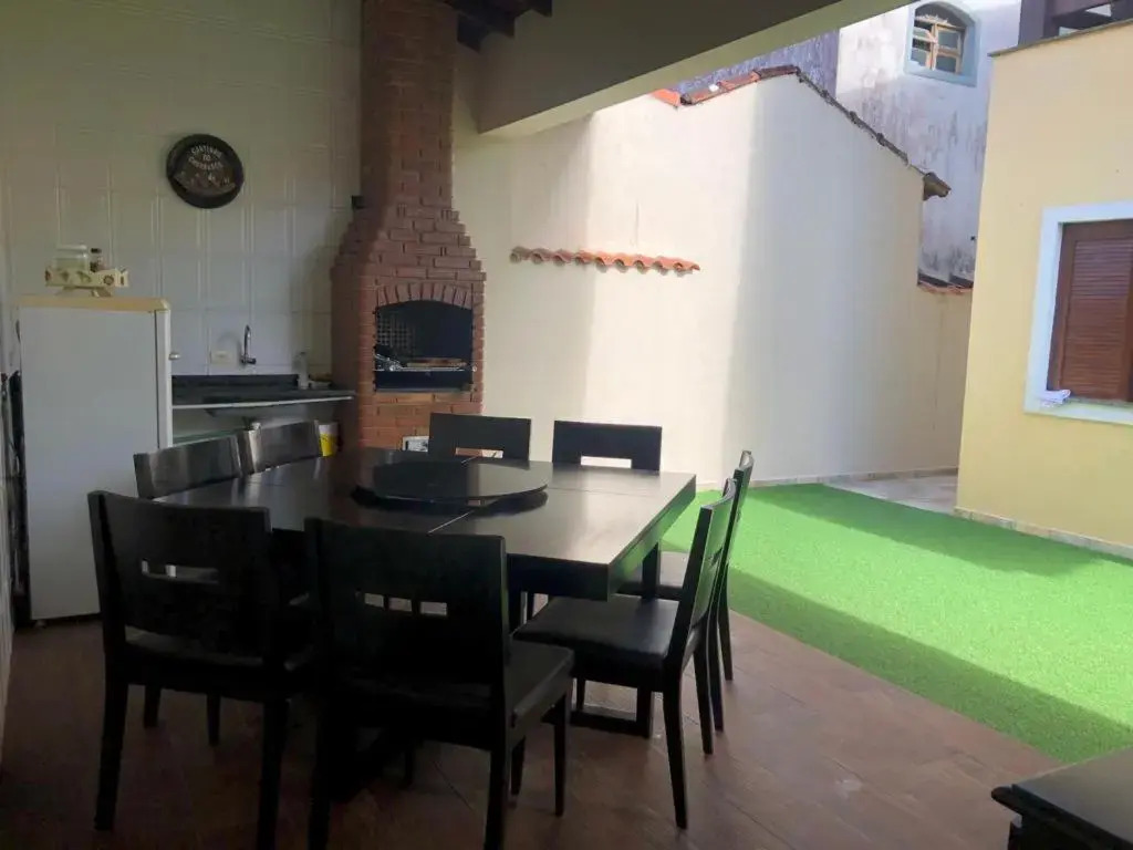 Casa de praia, piscina aquecida, cervejeira e bilhar