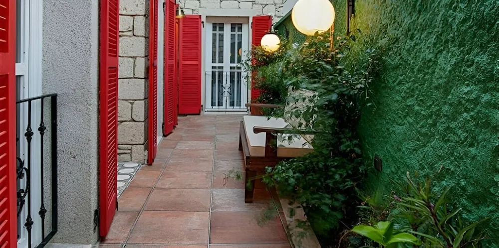 Petite Boutique Apart Hotel