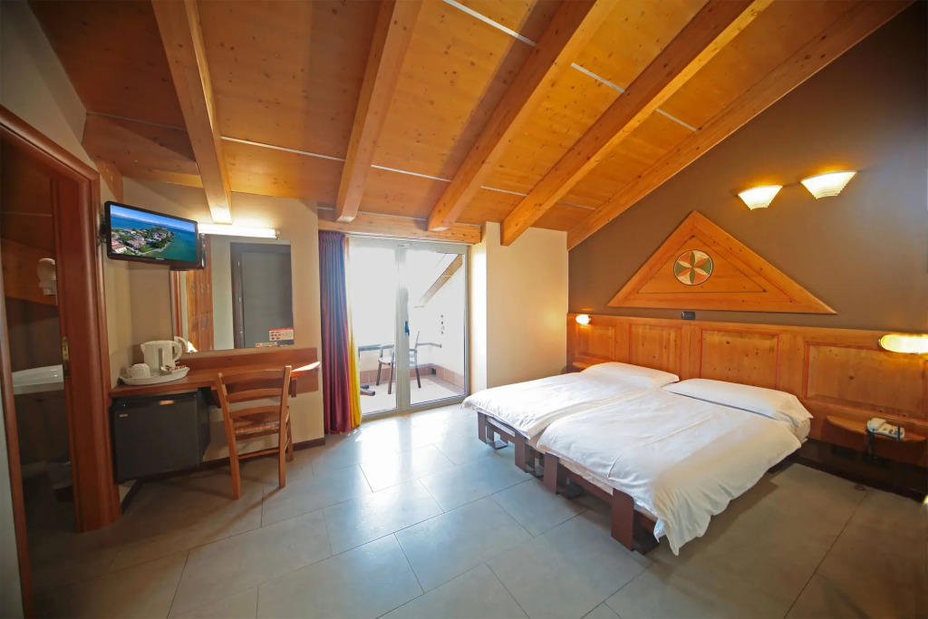Smeraldo apartments