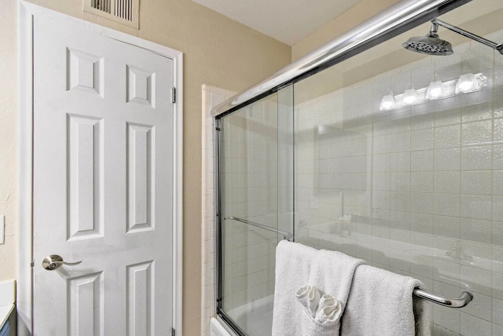 Scottsdale Townhome w/ Pool Access, Near Old Town!