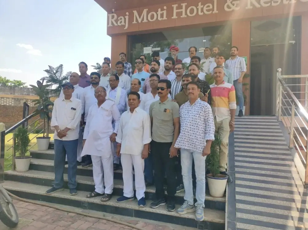Rajmoti hotel & restro