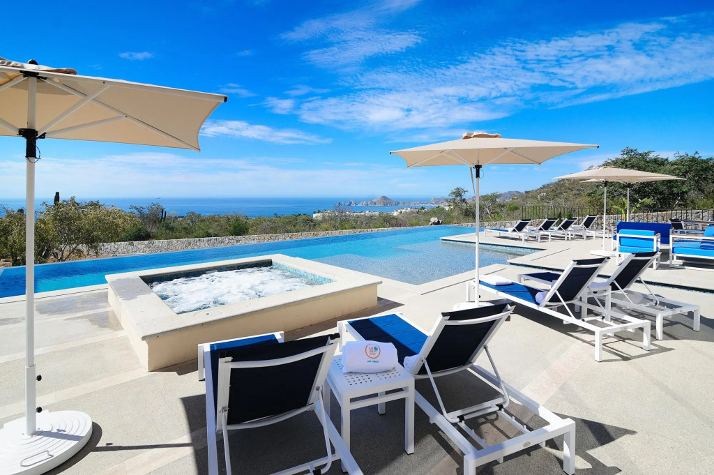 Condo Solaria G303 in Ventanas Residencial