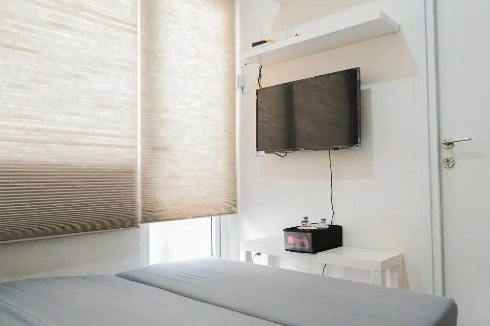 2Br Apartment with Sofa Bed at Green Pramuka City