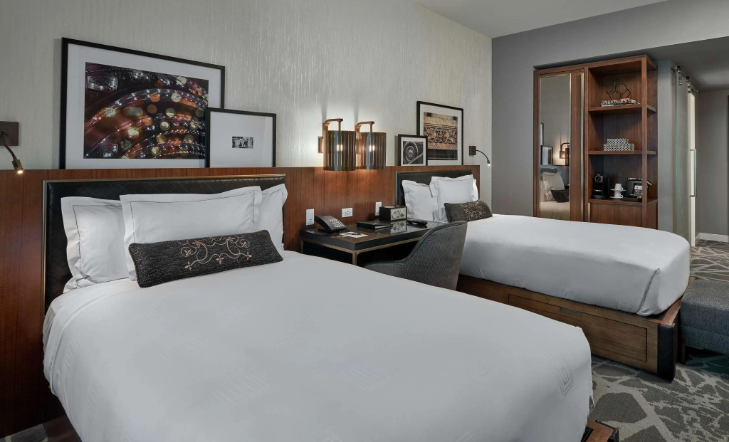 LondonHouse Chicago, Curio Collection by Hilton