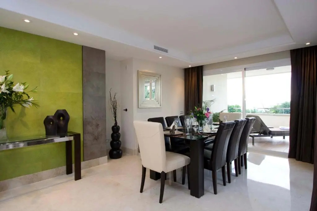 Heaven Beach Apartments, Apt 402