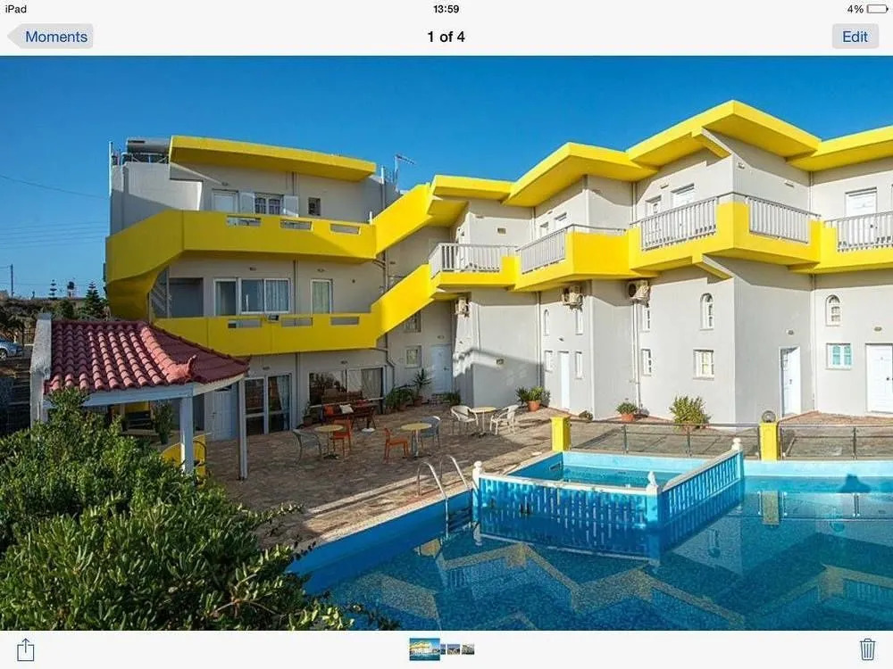 Kamaria Apartments