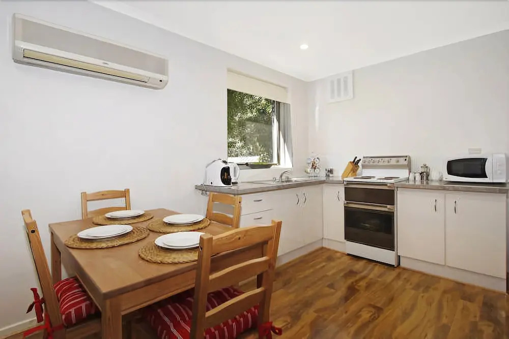 Cedar 6 - fully renovated apartment