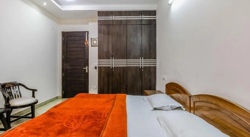 Stay Royal Bed & Breakfast