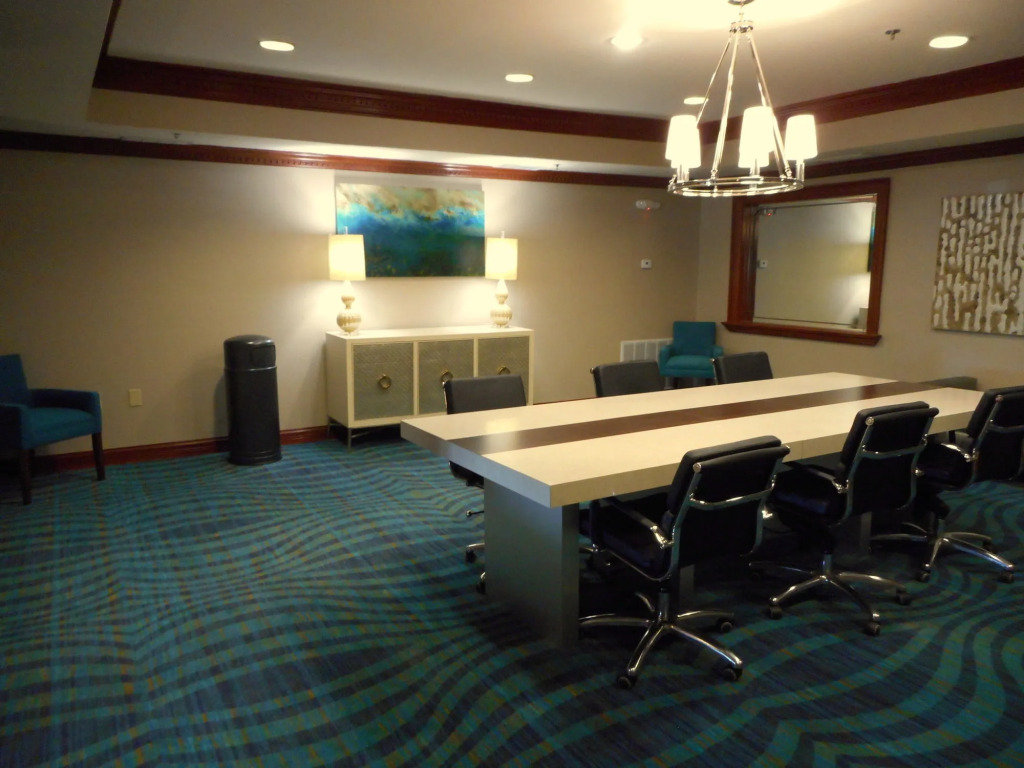 Holiday Inn Express & Suites - North Carmel / Westfield by IHG