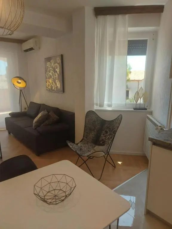 Apartments Fugosic