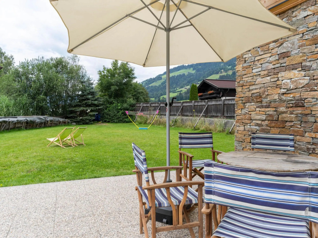 Apartment in Brixen im Thale in ski Area