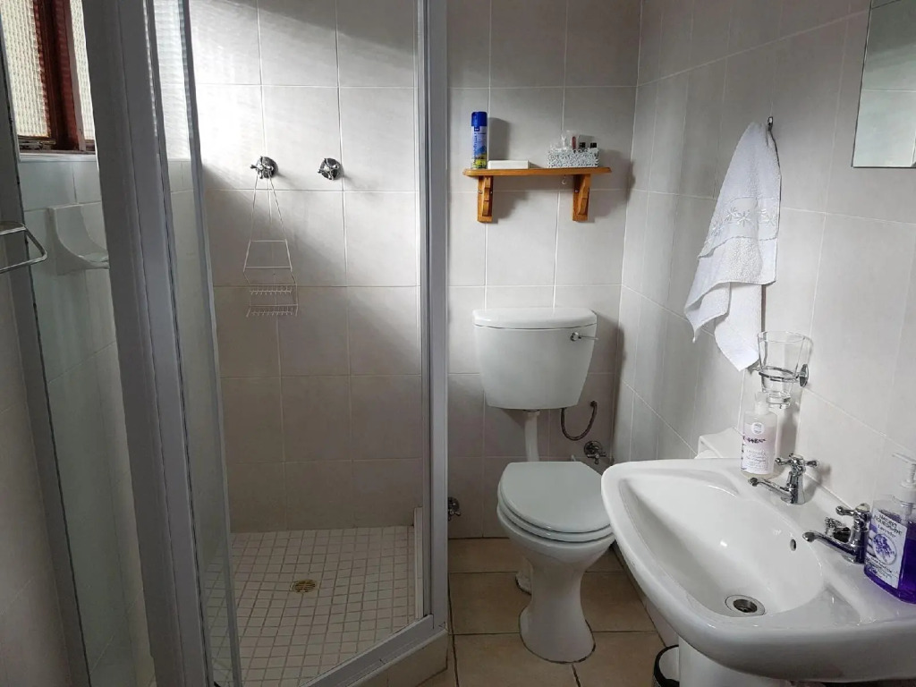 Valley Heights Guest House and B & B