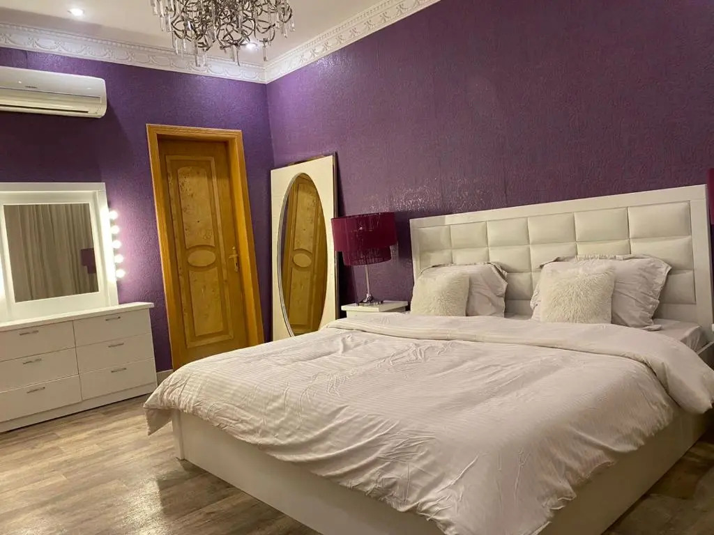 Luxury 3 Bedroom Apartment - Very Spacious