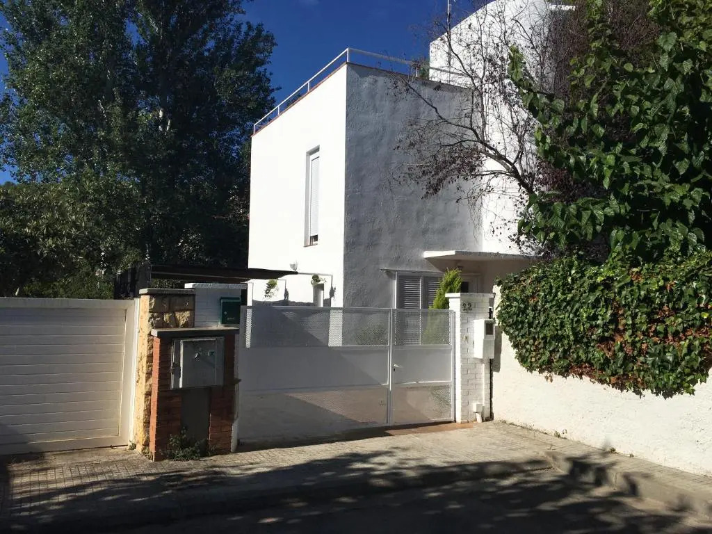 Casa con gran jardín cerca de la playa - 5 personas