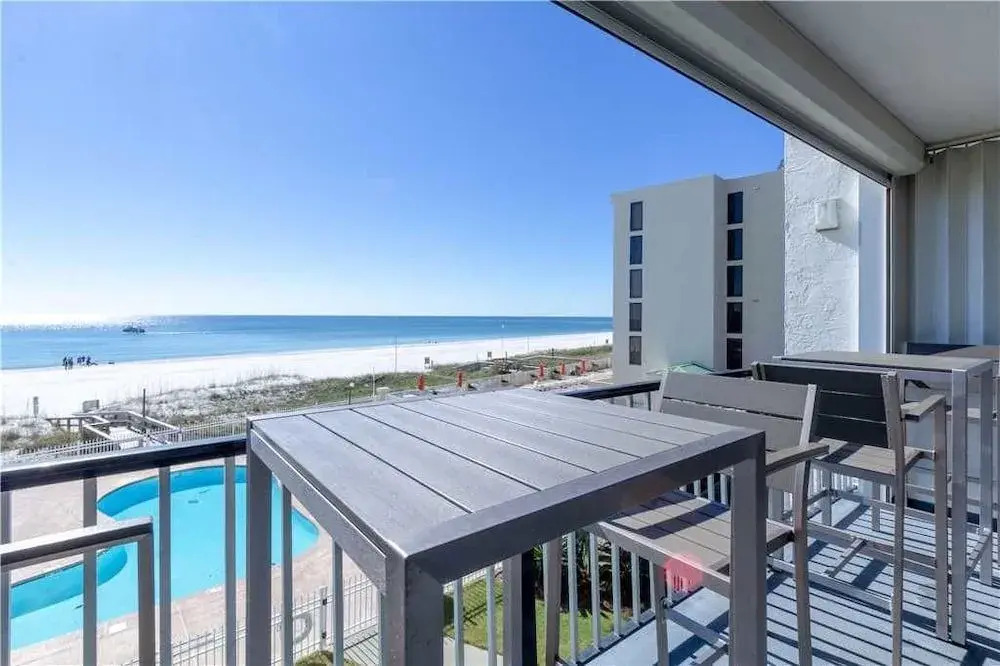 The Breakers 31 - 2 Br condo by RedAwning