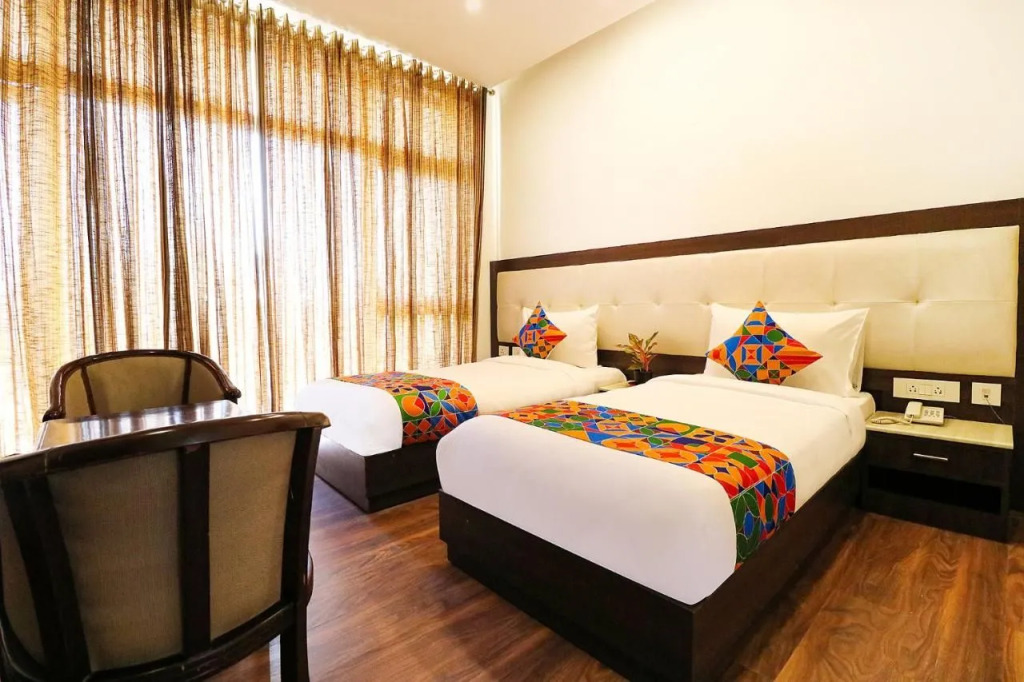 FabHotel Oyster Villa - Nr Paras Hospitals Sushant Lok 1