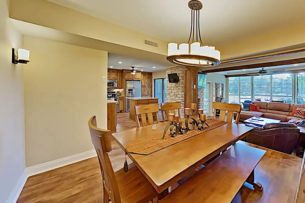 Lavish All-suite W/ Tennis Courts: Near Pool, Golf 4 Bedroom Condo