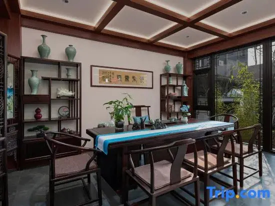 Millennium City Park West Garden No. 3 Homestay (Wansui Mountain Wuxia City)