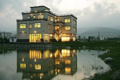 Wenyasyuan Art Gallery B & B
