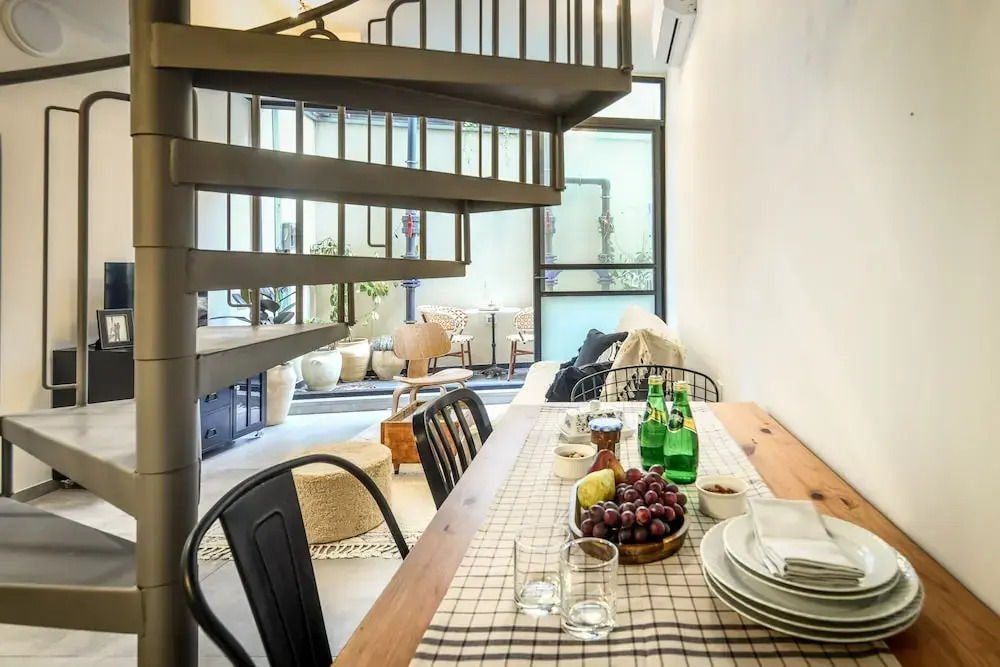 1BR duplex Apt with private Balcony