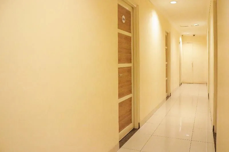 OYO 984 Maleo Guest House