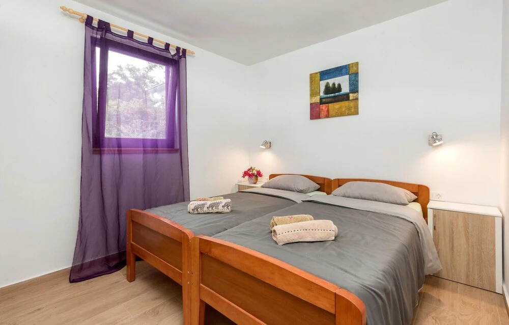 Beautiful Home in Marcana With Wifi and 4 Bedrooms
