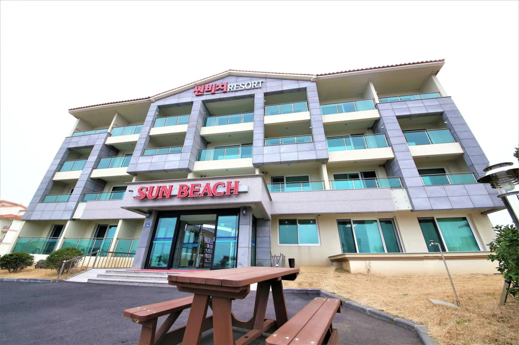 Sunbeach Resort